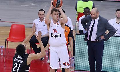 Βεζένκοβ: «Είχαμε καρδιά και μυαλό»