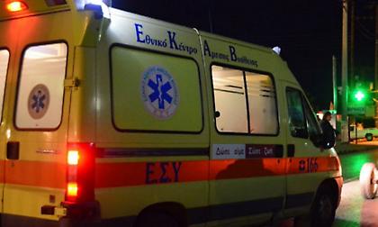 Ένας νεκρός και δύο τραυματίες σε τροχαίο στην Ανάβυσσο