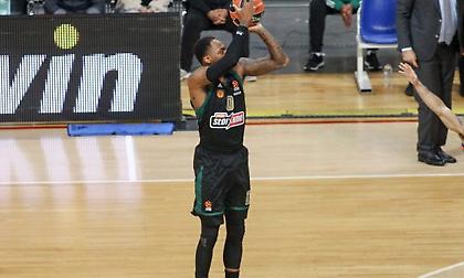 Ντεσόν Τόμας: Το «καλό φεγγάρι» και τα σερί που «τρέχει»