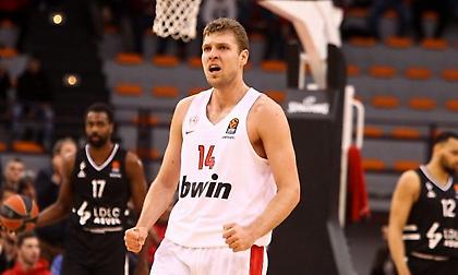 Βεζένκοφ: Βασικός πυλώνας του Ολυμπιακού! (video)