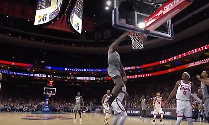 Το φοβερό alley oop του Τζόρνταν στο Top 10 (video)