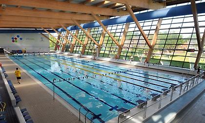 Γιατί κάνουμε ντους πριν μπούμε στην πισίνα;