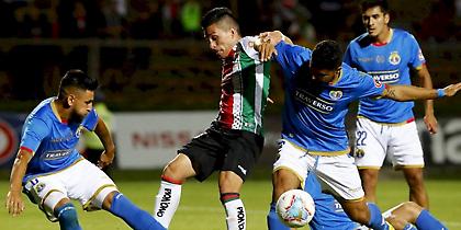 Το «πονηρό» γκολ που ακυρώθηκε με VAR στη Χιλή (video)