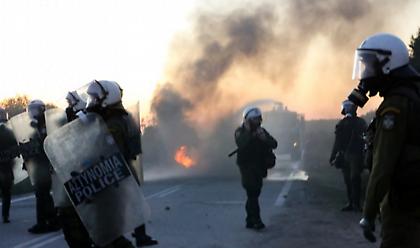 Μυτιλήνη: Χημικά και κρότου λάμψης κατά διαδηλωτών