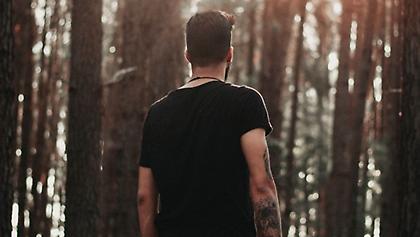 Πέντε λέξεις που αν τις χρησιμοποιείς τότε η πραγματική σου ηλικία είναι άνω των 45