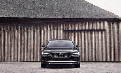 Η Volvo Cars παρουσιάζει τα ανανεωμένα S90 και V90