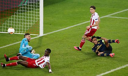 Τι πρέπει να πουν Αβραάμ και Τοροσίδης στους παίκτες του Ολυμπιακού για την Άρσεναλ!