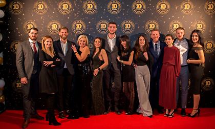 Λάμψη και συγκίνηση στην εκδήλωση των 10 χρόνων Spetses mini Marathon