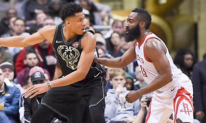 Απάντησε στις αιχμές του Χάρντεν ο Γιάννης: «Το παιχνίδι μου δεν βασίζεται μόνο στη δύναμη»