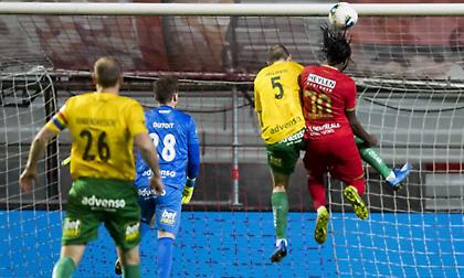 Πέρασε τρίτη η Αντβέρπ, σαρωτική η Αντερλεχτ