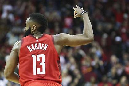 Πέμπτος στην ιστορία στα τρίποντα ο Χάρντεν