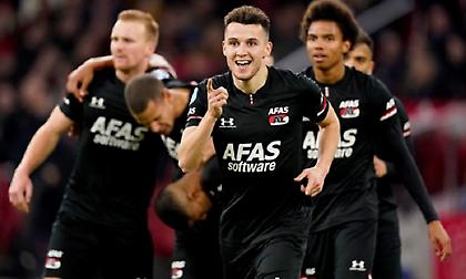 Νίκησε και έπιασε τον Άγιαξ στην κορυφή η Άλκμααρ