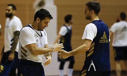 Αυθημερόν πάει Ιταλία η Ρεάλ για το ματς με την Αρμάνι λόγω κορωνοϊού