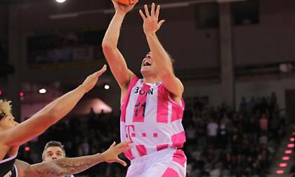 Χωρίς τον αρχηγό της στην Αθήνα η Βόννη