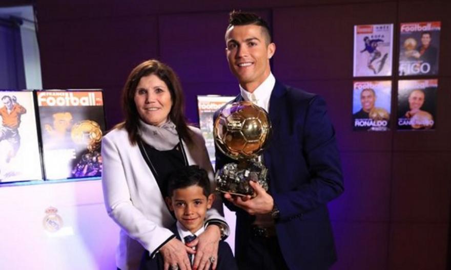 Στο νοσοκομείο με εγκεφαλικό η μητέρα του Κριστιάνο Ρονάλντο