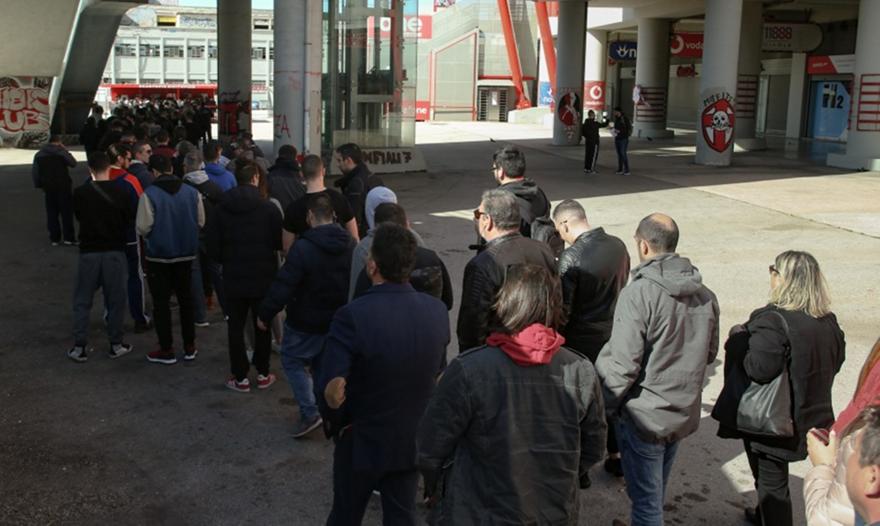 «Ουρές» για τα εισιτήρια με τη Γουλβς στο Καραϊσκάκη