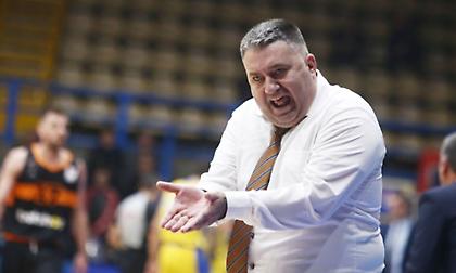 Γιατράς: «’Κλειδί’ ήταν η άμυνα», η μεγαλύτερη στιγμή της ιστορίας μας»