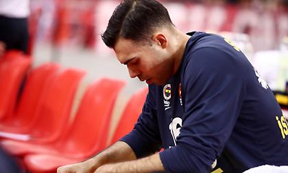 Νοκ άουτ Σλούκας και Νάναλι στη Φενέρ!