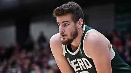 Υπέγραψε δεύτερο συμβόλαιο με τους Γουόριορς ο Μπέντερ