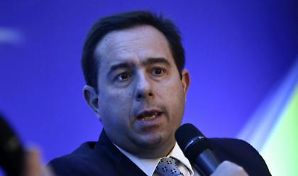 Συνάντηση Μηταράκη-Μακ Ντάουελ: Ενίσχυση 200 εκατ. ευρώ για έργα υποδομών στην Ελλάδα