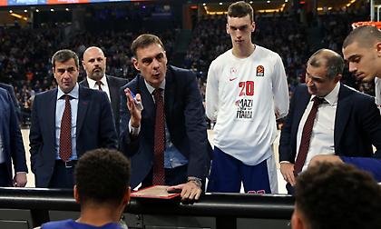 Μπαρτζώκας: «Δεν ήμασταν αρκετά σκληροί και απλά τους κοιτάζαμε»