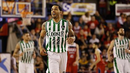 Σούπερ Έρικ Γκριν κρατάει στον… αφρό τη Ρεάλ Μπέτις!