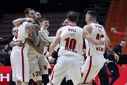 «Καρφιά» Μίτσοβ για Γουάιτ