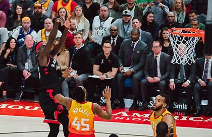 «Τρένο» οι Ράπτορς