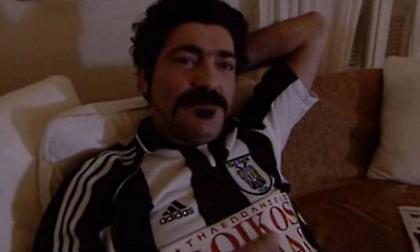 9/10 άθλος: Σου δίνουμε τον φανατικό οπαδό, θυμάσαι σε ποια ελληνική σειρά τον είδαμε;