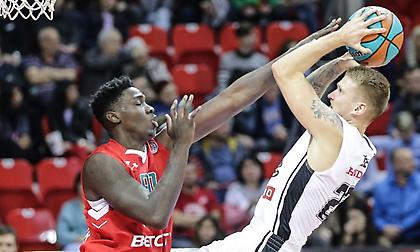 Κεκλεισμένων των θυρών το Κάλεβ/Κράμο-Λοκομοτίβ Κουμπάν