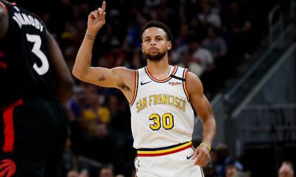 Το μήνυμα του Κάρι: «Το μπάσκετ θα επιστρέψει, τώρα προστατέψτε τους εαυτούς σας»