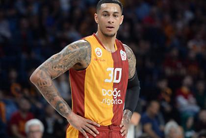 Έξαλλος ο Όγκαστ με τη μη αναβολή στην Τουρκία: «Ρισκάρουν με την υγεία μας»