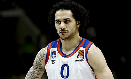 Κατεβαίνει… μισή η Εφές: Έξω και ο Λάρκιν!