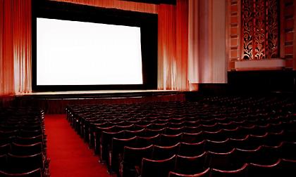 Δώρο για το σπίτι: Τρεις ταινίες που έπαιζαν στους κινηματογράφους έρχονται online