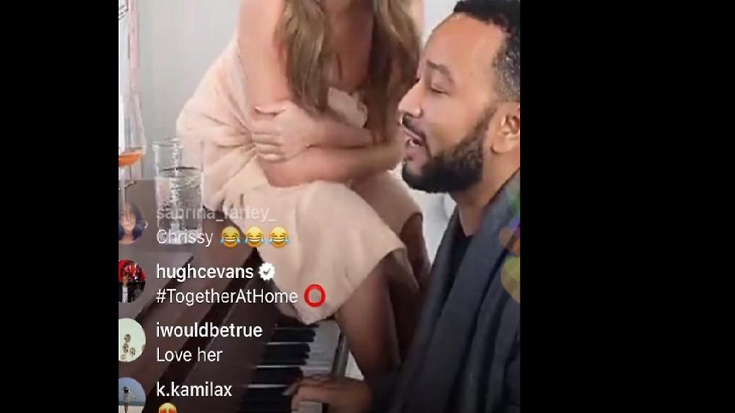 «Μένουμε σπίτι» : Αγαπημένοι μουσικοί δίνουν διαδικτυακές συναυλίες στα social media (video)