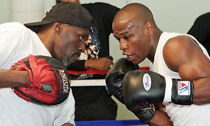 Θρήνος στην πυγμαχία – Πέθανε ο Ρότζερ Μέιγουεδερ, προπονητής του Φλόιντ!