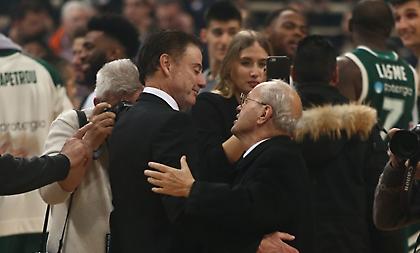 Θανάση… ακούς; Ο Πιτίνο ανέλαβε και το Iona!