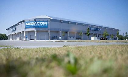 «Παγώνει» η ανακατασκευή του γηπέδου της Πάντερμπορν