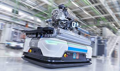 Ρομπότ που ακολουθούν τον προϊστάμενο και έξυπνα ράφια