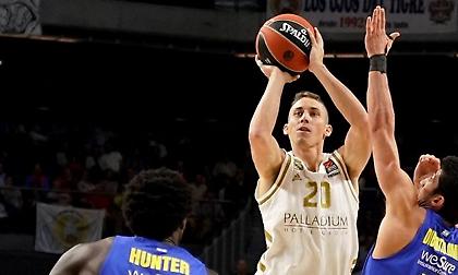 Ευρωλίγκα: Το σήμα κατατεθέν του “δολοφόνου” Τζέισι Κάρολ (Video)