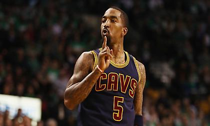 Τζέι Αρ Σμιθ σε Τραμπ: «Σκάσε και κάνε κάτι. Γαμ....ε κλόουν!» (pic)