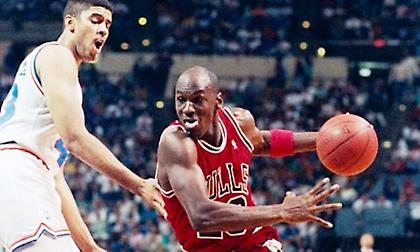 Μάικλ Τζόρνταν: 30 χρόνια από την 69άρα-ρεκόρ καριέρας του GOAT (video)