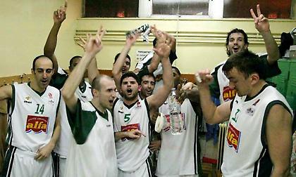 ΡΕΤΡΟ: Η μυθική ανατροπή του Μακεδονικού και η πρόκριση στον τελικό του ULEB Cup! (video)