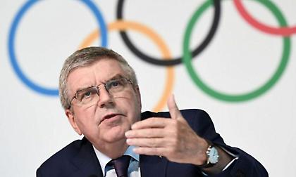 Μπαχ: «Ομόφωνη στήριξη στην απόφαση, όλοι μαζί θα αντιμετωπίσουμε αυτή την πρωτοφανή πρόκληση»