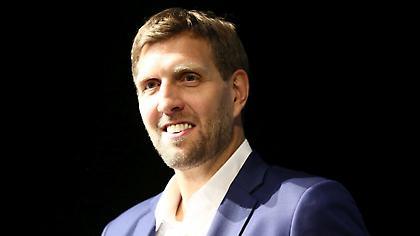 Σημαντική δωρεά Νοβίτσκι στο Ντάλας για τον κορωνοϊό