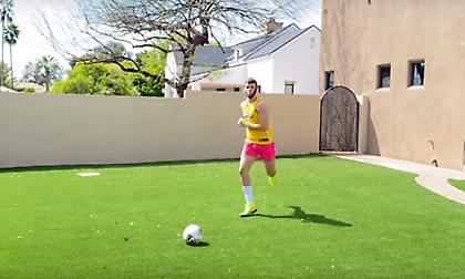 Επικές μιμήσεις: Έτσι θα έπαιζαν ποδόσφαιρο οι σταρ του ΝΒΑ... (video)