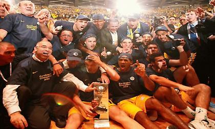 Ευρωλίγκα: Το “θαύμα” του Σαρπ, ο θρίαμβος της Μακάμπι και το άπιαστο ρεκόρ σε PIR το 2004!