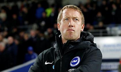 Μείωση μισθού δέχθηκε και ο προπονητής της Μπράιτον