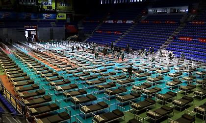 Έγινε νοσοκομείο η Χάλα Πιονίρ (pic)