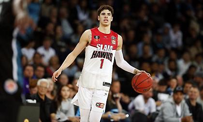 Αγόρασε την ομάδα που έπαιζε στην Αυστραλία ο ΛαΜέλο Μπολ!